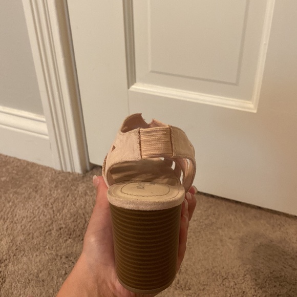 Cute blush pink wood heels - Picture 5 of 5